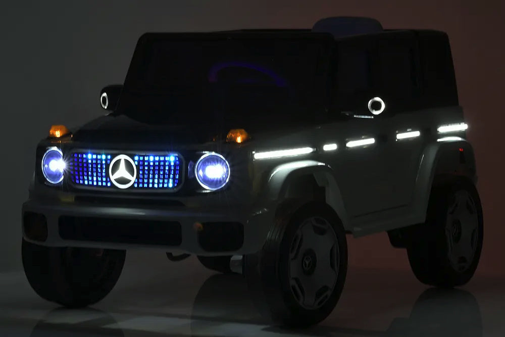 Mercedes Benz Eqg, 12 Volt Electric Children's Car With Rubber Tires, Leather Seat And More!